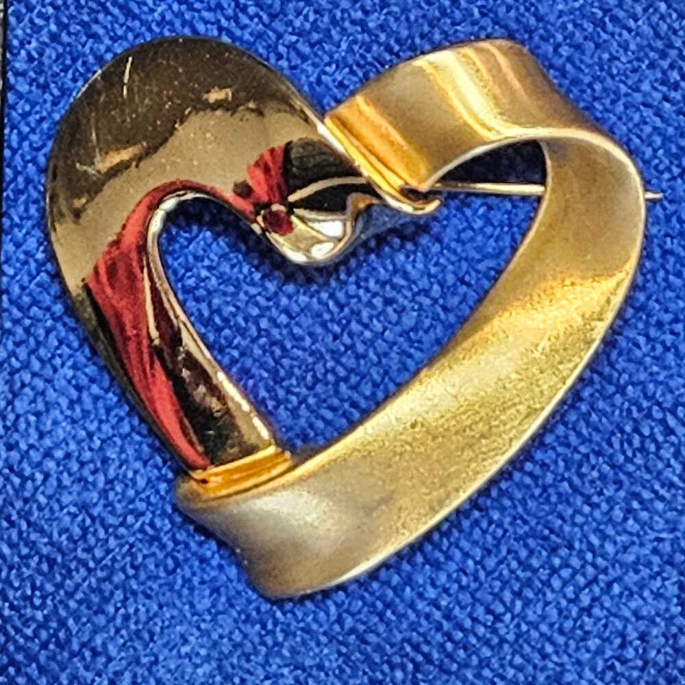 Vintage Two-Tone Gold Ribbon Heart Brooch - Polished & Matte Finish